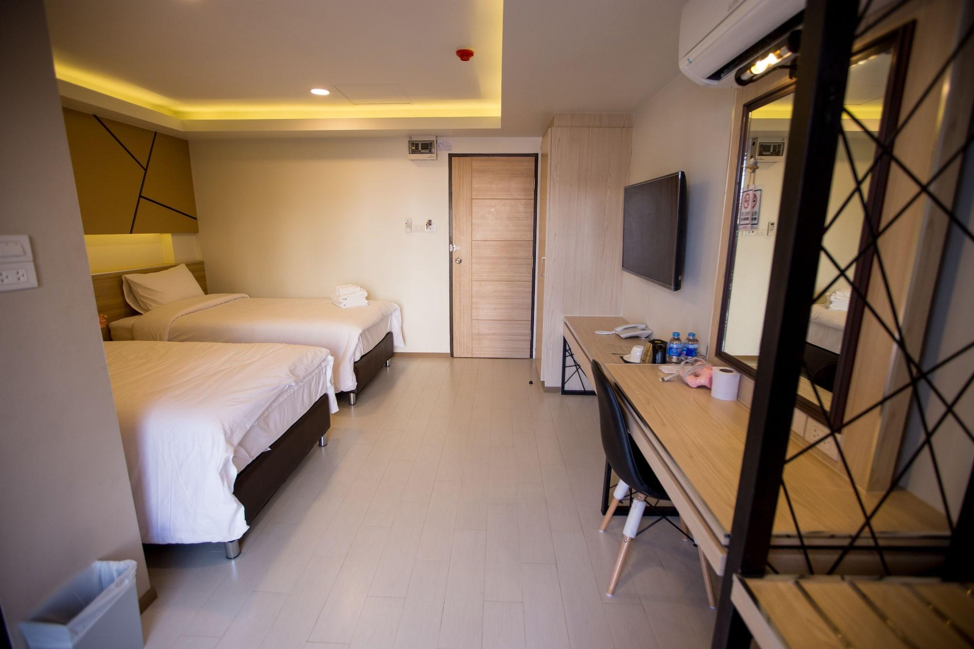 Hotel Tuck Me In Chiang Mai Zewnętrze zdjęcie