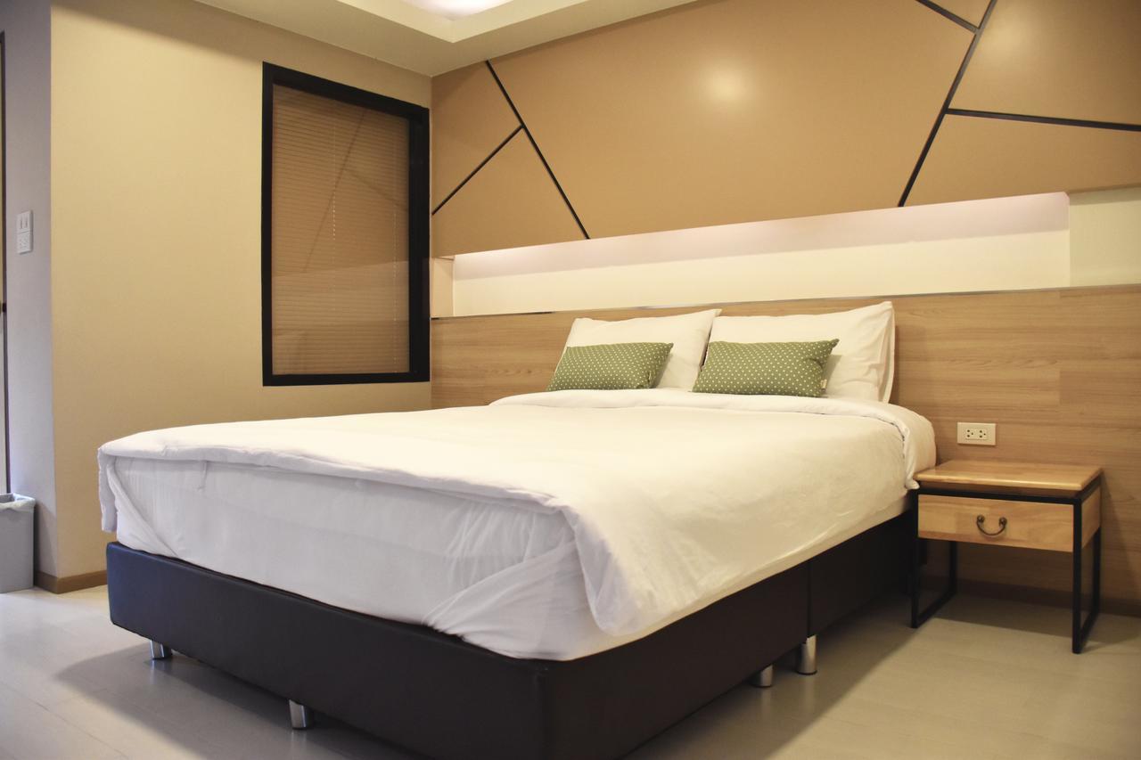 Hotel Tuck Me In Chiang Mai Zewnętrze zdjęcie