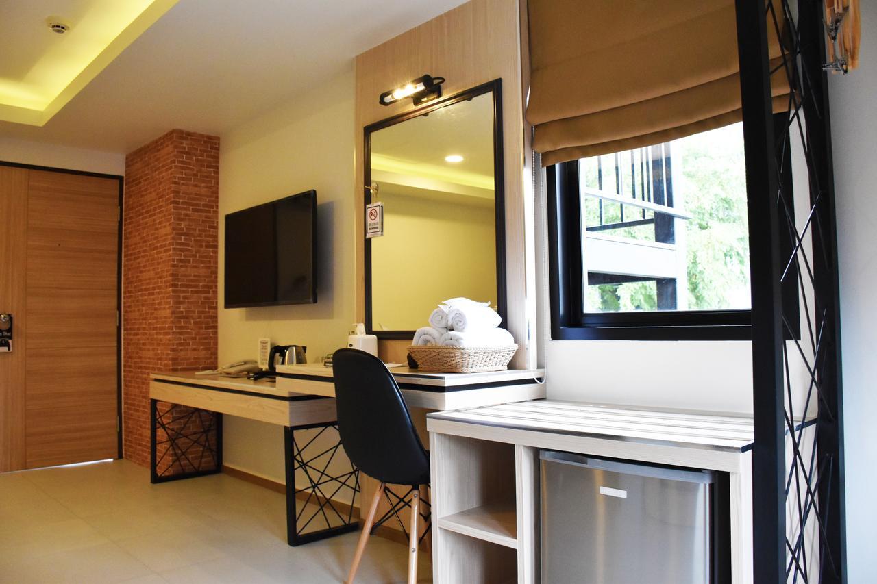 Hotel Tuck Me In Chiang Mai Zewnętrze zdjęcie